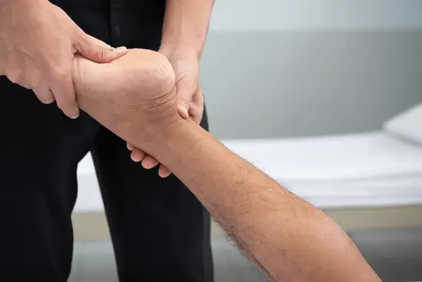 manual therapy in austral, nsw